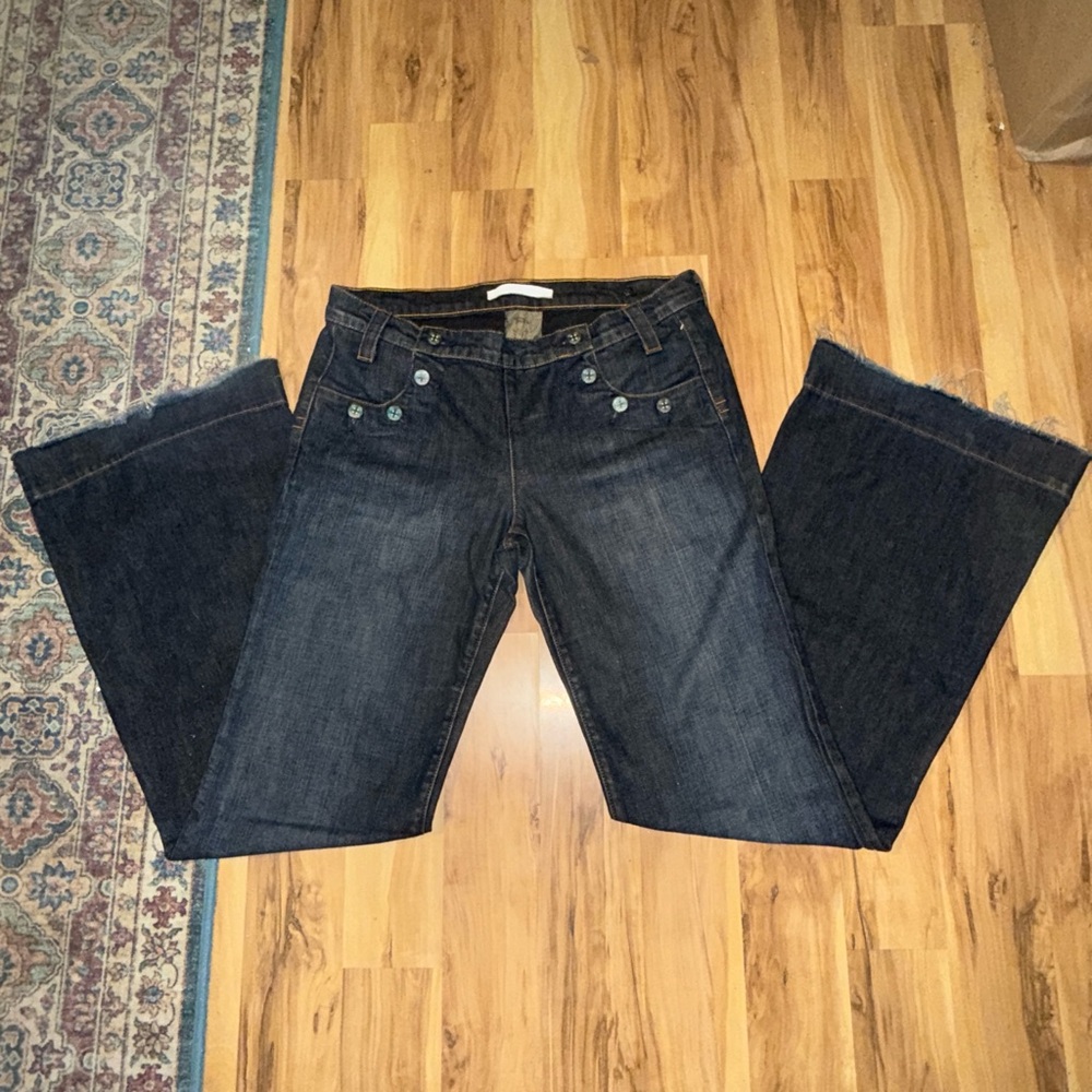 Freedom of choice button up jeans!